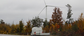 Nu syns de första vindkraftverken i Lebo från E22