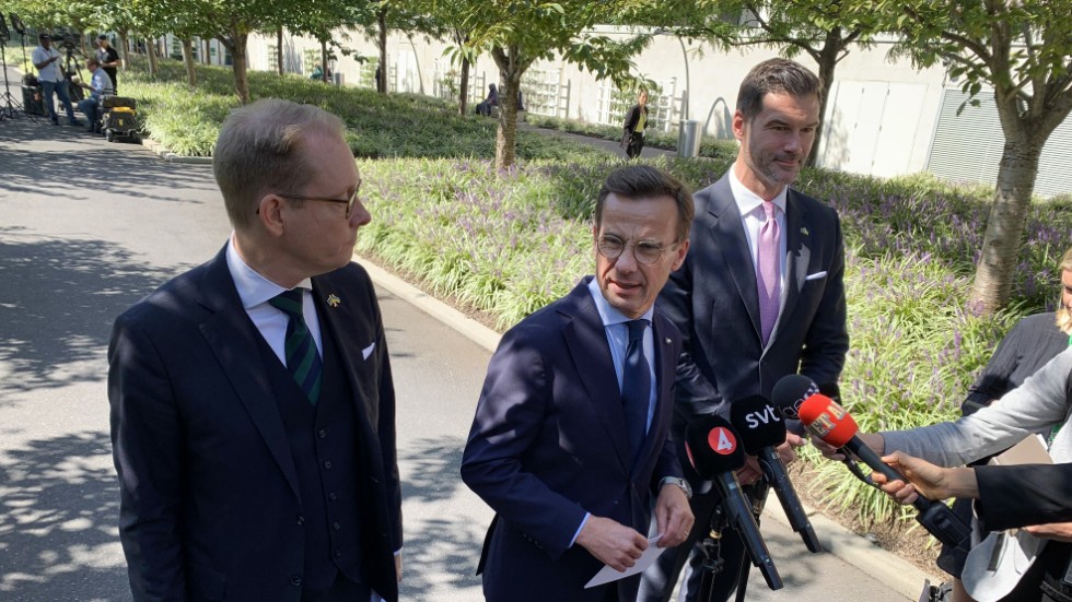 De svenska ministrarna utanför FN:s generalförsamling.