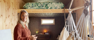 Linda sålde sitt hus – nu bor hon i en träkåk på hjul 