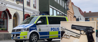 Lurade in tonåring i gränd i Katrineholm – och visade "vapen"