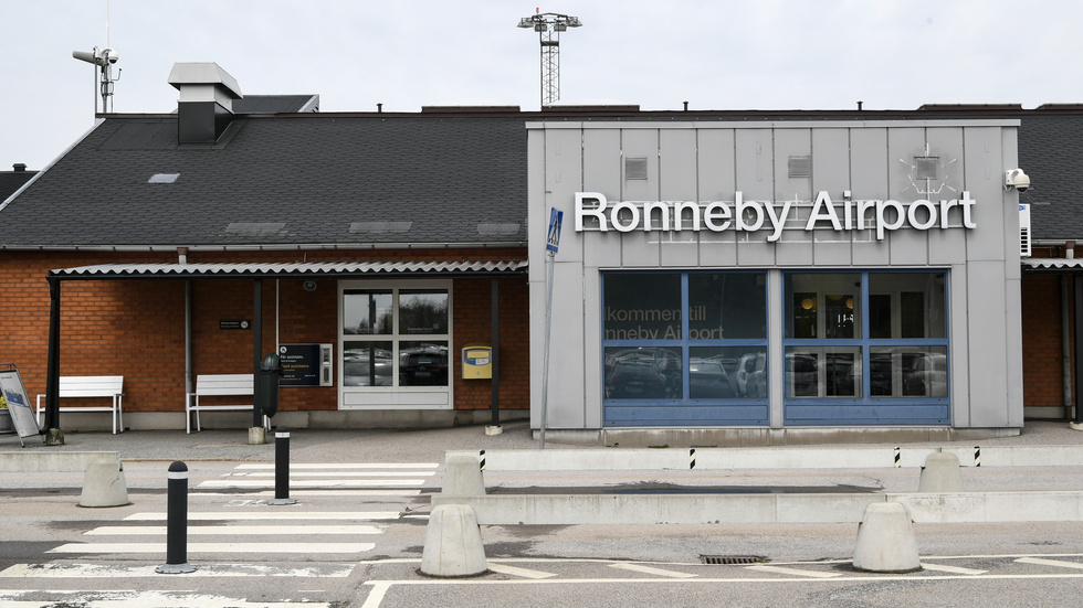 Ronneby flygplats blir kvar i statlig regi. Arkivbild.