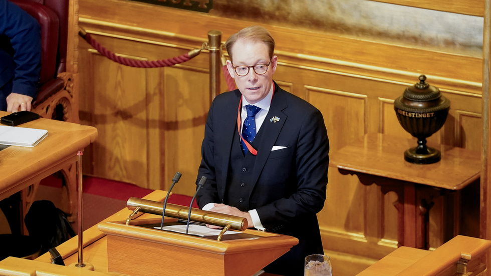 Vänsterpartiet KU-anmäler utrikesminister Tobias Billström (M).
