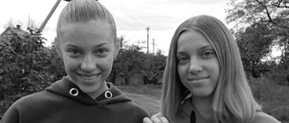 Tvillingarna Anna och Yulia blev offer för den ryska terrorn