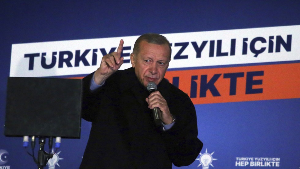 Turkiets sittande president Recep Tayyip Erdogan var segerviss under sitt nattliga tal Ankara.
