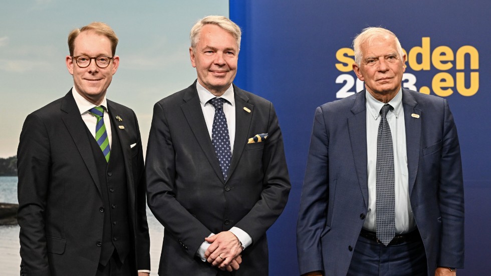 Sveriges utrikesminister Tobias Billström (M), Finlands utrikesminister Pekka Haavisto och EU:s höge representant för utrikesfrågor Josep Borrell på EU:s informella utrikesministermöte.
