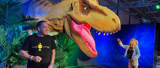 Jurassic World i lego – nu öppnar jätteutställningen