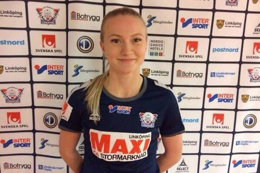 Knäskadad. Frida Elofsson skadade knäet i en match med Linköpings FC:s F19-lag i veckan. Det är oklart hur länge hon blir borta.