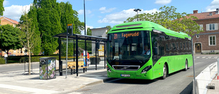 Så många reser med bussarna i Enköping