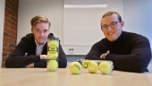 Henrik och Oscar ger padelbollar nytt liv: "Det slängs mycket eftersom de måste bytas så ofta"