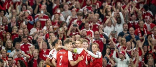 Danmarks protest – byter tröjor i Qatar-VM