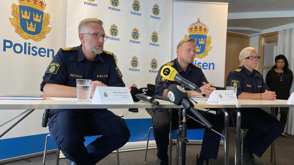 Polisen valde i veckan att klassa två stora områden i Eskilstuna som säkerhetzoner, eller visitationszoner som skribenten hellre vill uttrycka det.