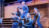 Rivalitet och tonårskärlek i musikgymnasiets musikal – se filmklippen från den bejublade föreställningen