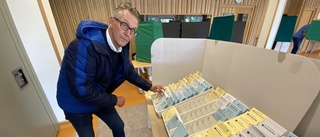 Inga åtgärder efter bortglömda röstsedlar i Enköping • Kommunalrådet kritiskt: "Dåligt"