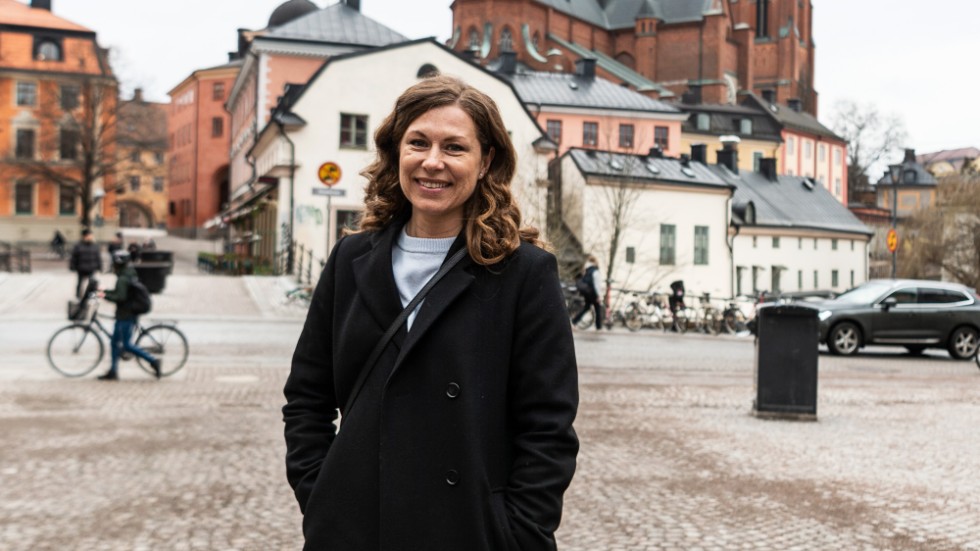 Johanna Odlander säger att hon ser fram emot att återvända till UNT och att få vara med och bevaka Uppsala igen. Här på Gamla torget läste hon statsvetenskap i slutet av 90-talet – och här låg UNT en gång i tiden. 