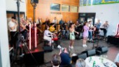 Festspelen slutar med färsprakande jazzparty i foajén