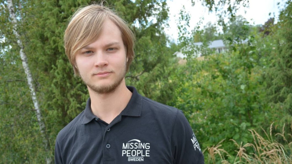 Felix Karlsson är operativ ledare för Missing people i Kalmar län och leder kvällens sökinsats utanför Vimmerby efter den försvunne 40-åringen.