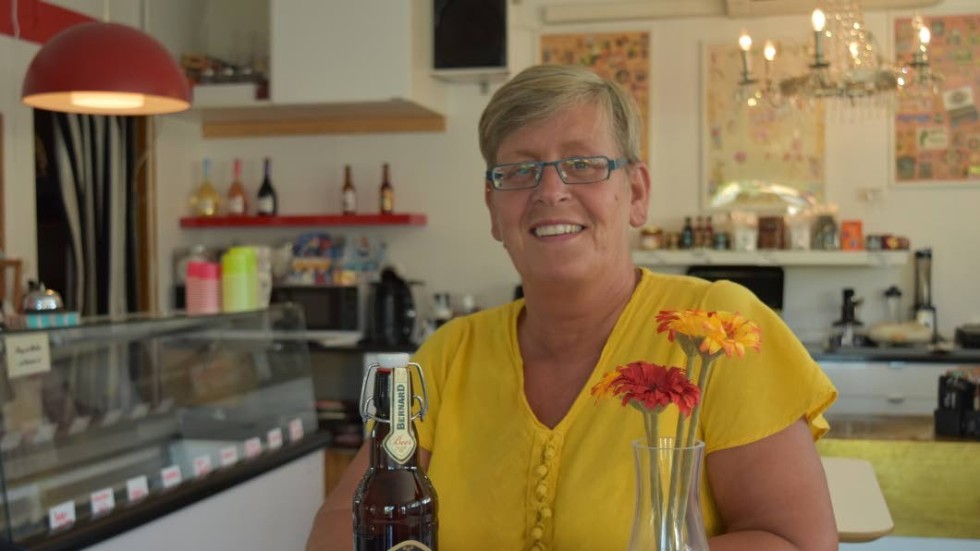Maria Sandebo driver flera verksamheter i Mariannelund tillsammans med sin man, bland annat ett café.