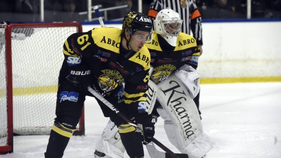 Jacob Isaksson väljer att sluta i Vimmerby Hockey.