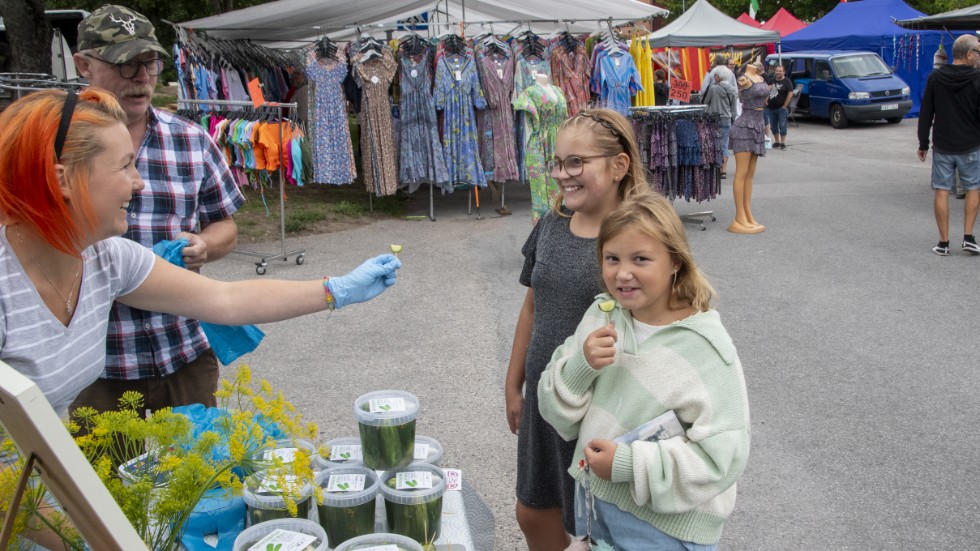 Trängsel Och Långa Köer Marknaden Lockade Många Besökare 