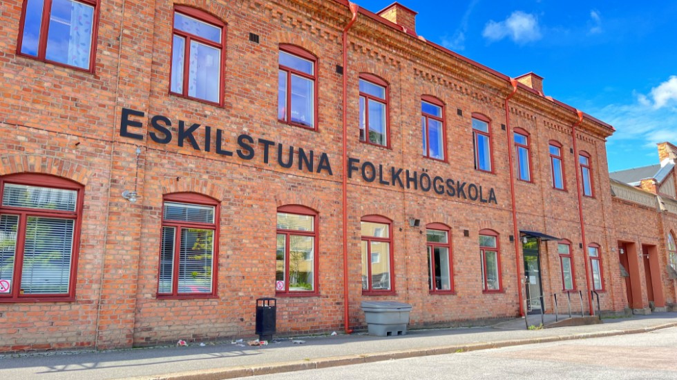 Folkhögskolan i Eskilstuna.