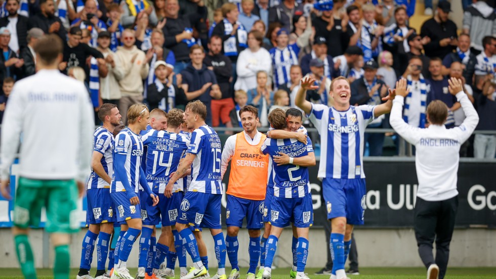 IFK Göteborg jublar i segermatchen mot Djurgården.