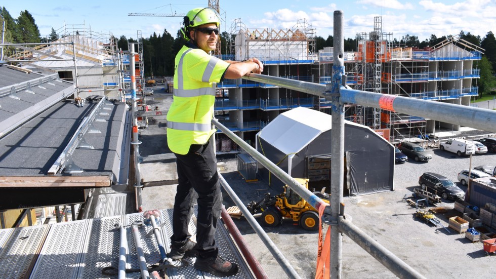 Michel Edberg, site manager at NCC, gazes from the rooftop of one of the blocks. A total of six blocks will be built.