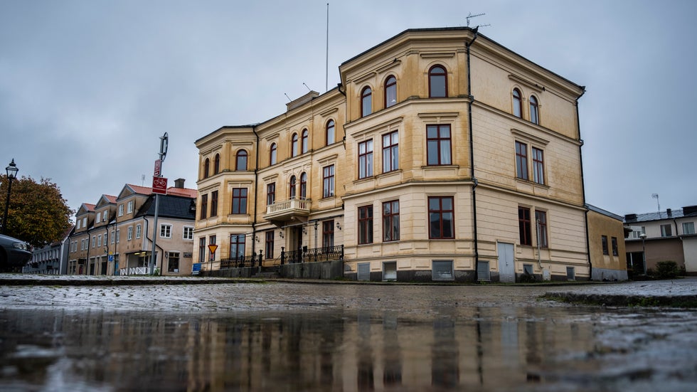 Hela storyn – så såldes stadshotellet i Skänninge