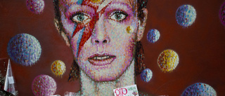 Bowies handskrivna texter under klubban