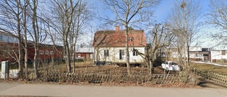 Nya ägare till 30-talshus i Askeby, Linghem - 2 800 000 kronor blev priset