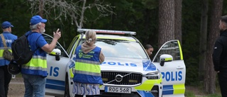 Poliser på plats i Rydskogen i kväll efter larmen om ofredande