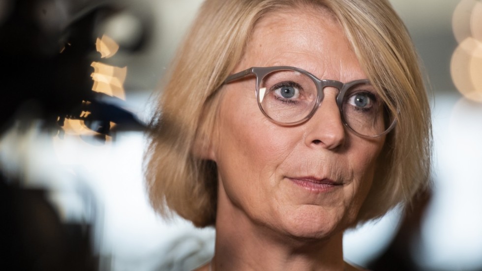 Elisabeth Svantesson, Moderaternas ekonomisk-politiska talesperson, presenterar partiets höstbudgetmotion.