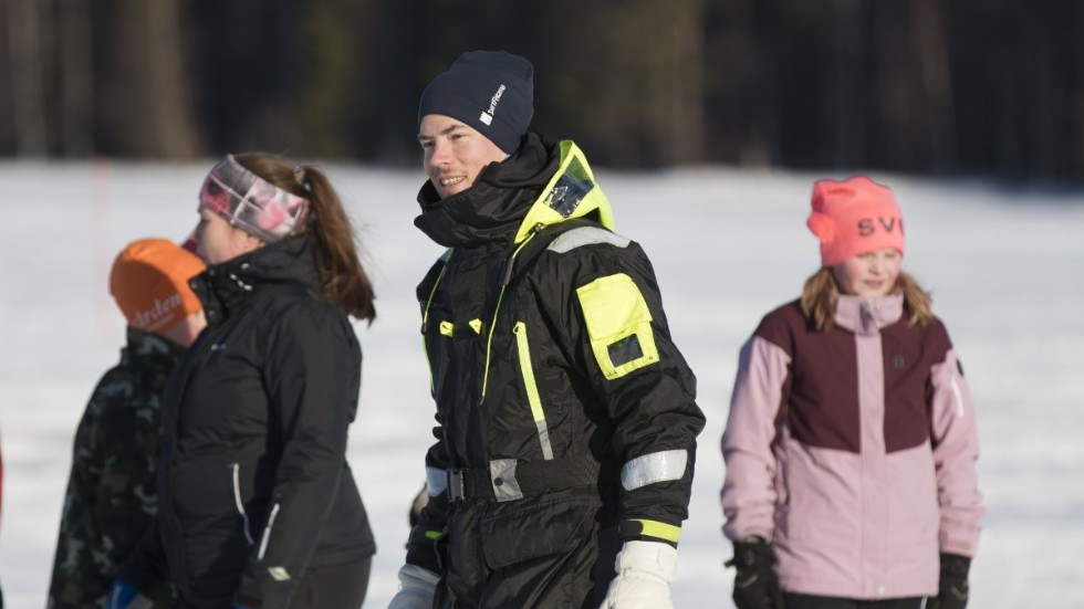 Tobias Hellman från Luleå är regionalt ungdomsansvarig hos Sportfiskarna. Hans förhoppning är att fler skolor i Norrbotten ska nappa på den här idén. 