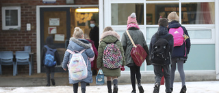 Engelska skolbarn tillbaka till klassrummet