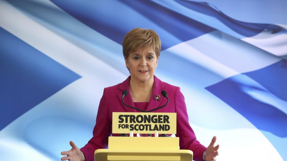 Skottlands regionala ledare Nicola Sturgeon vill ha en folkomröstning om självständighet från Storbritannien. Arkivbild.