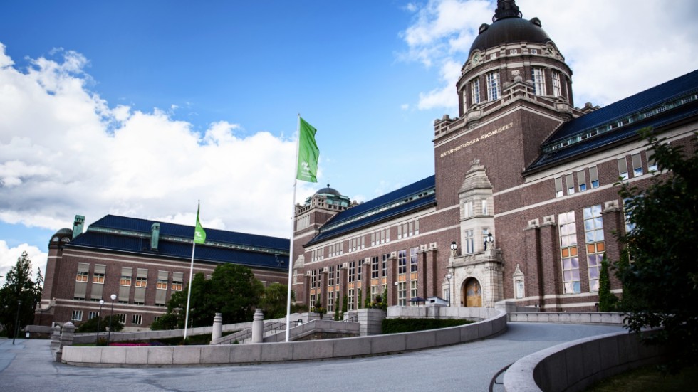 Det är ett ensidigt fokus på Stockholmsbaserade museum, tycker Lotta Finstorp (M) och Abshir Osman (M).