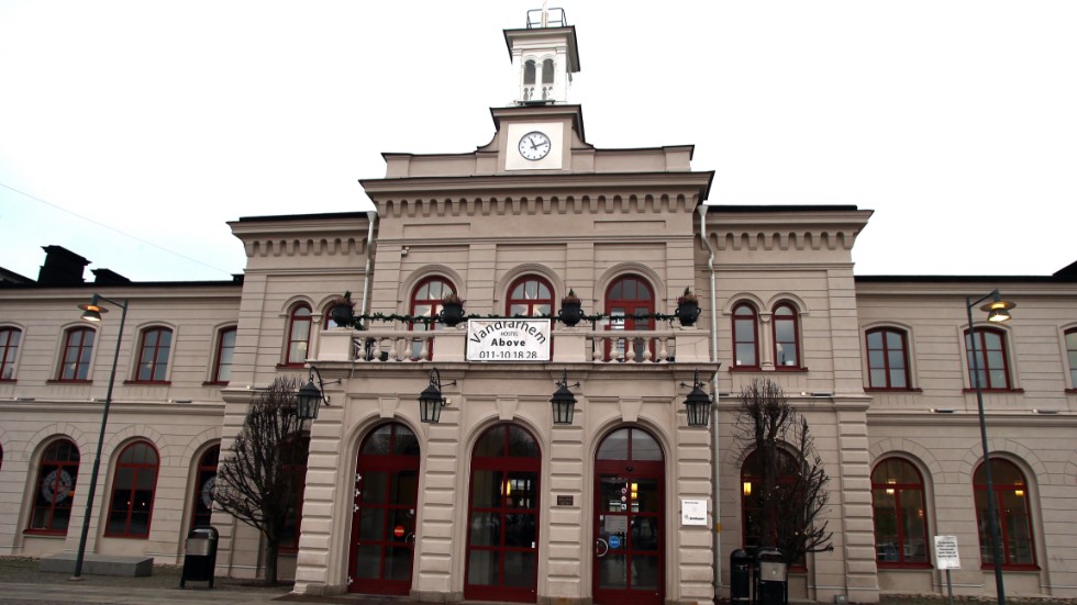 Järnvägsstationen i Norrköping kan bli en betydligt mer besvärlig plats för synskadade befarar dagens debattör.