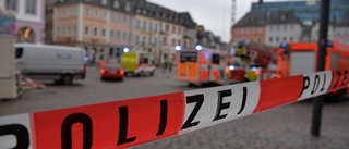 Bil körde på gågata i Tyskland – fem döda