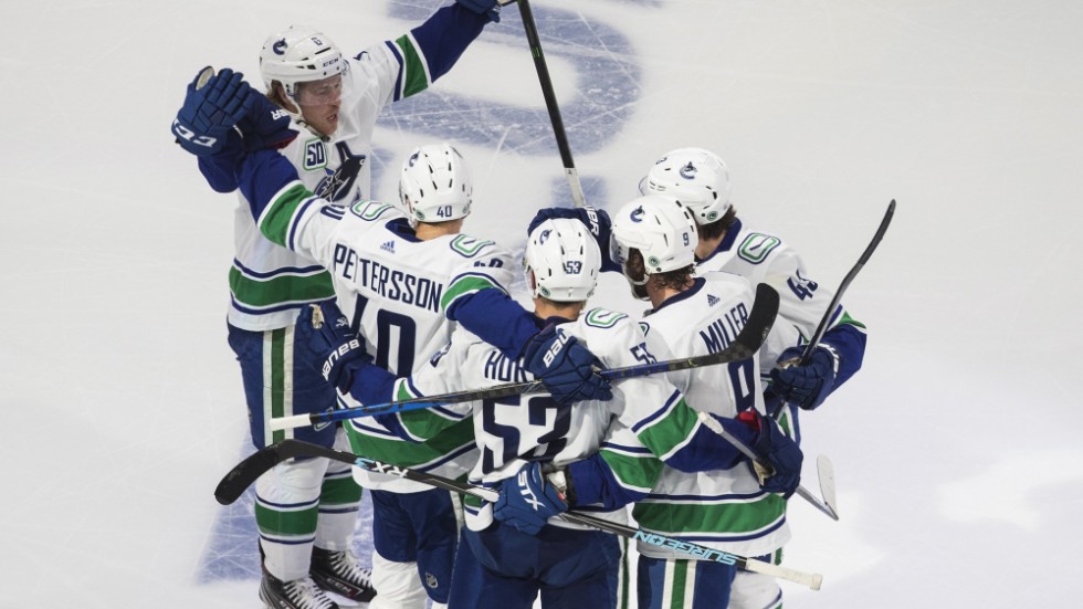 Vancouver fick jubla både en och fem gånger om när laget tog sig vidare i NHL-slutspelet.