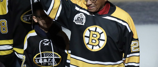 Förste svarta NHL-spelaren hedras i Boston