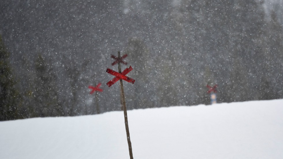 Stora snömängder och milt vinterväder har gjort isarna vanskligt svaga i Jämtlandsfjällen. Arkivbild.