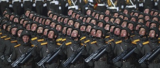 Militär nattparad i Nordkorea