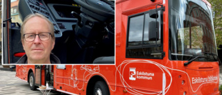 Ny, rymlig biblioteksbuss redo att rulla i Eskilstuna: "Underbar att köra"