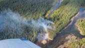 Skogsbrand i svåråtkomligt område i Arjeplog – "Vi kan behöva ta oss dit med båt"