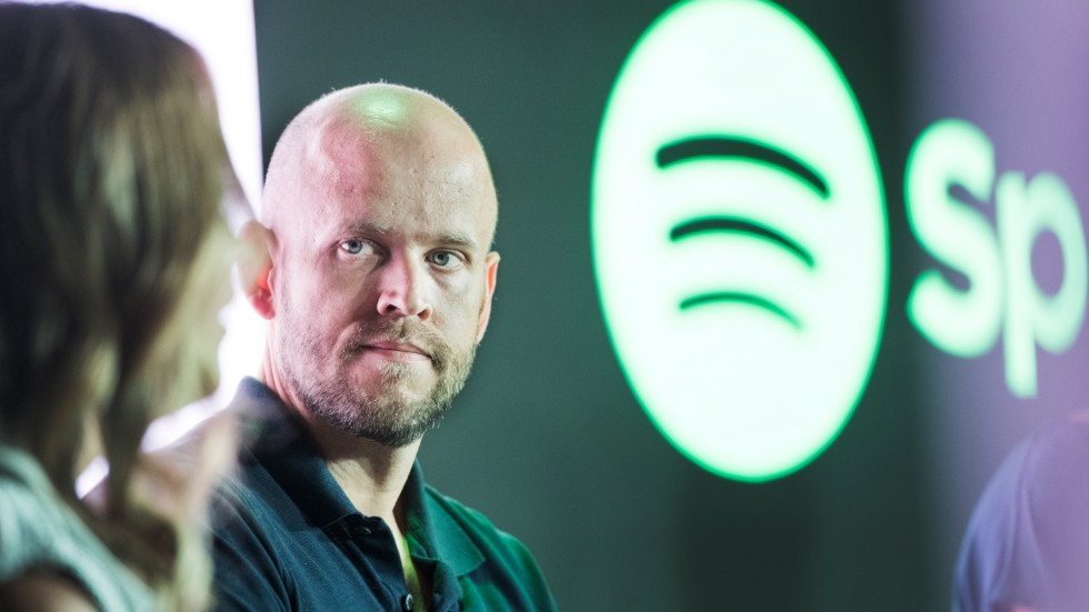 Daniel Ek tillbakavisar påståendet att det går att manipulera Spotify att spela 30 sekunder av en låt på repeat. Arkivbild.