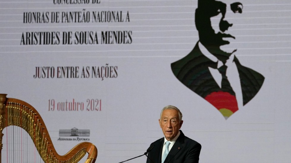 Portugals president Marcelo Rebelo de Sousa hyllar diplomaten Aristides de Sousa Mendes som räddade tusentals människor under andra världskriget.