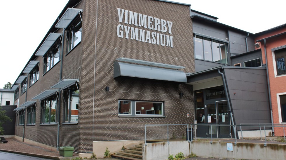 Det finns redan flera utbildningar på Vimmerby gymnasium som leder direkt in till arbetsmarknaden, påpekar insändarskribenten, som tycker det är klokt att satsa på att utveckla det som finns.