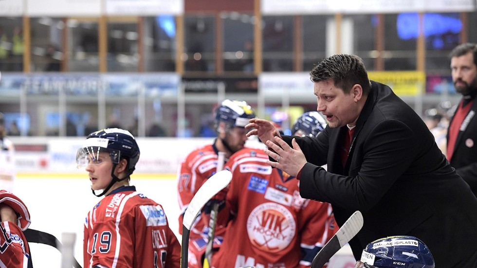 Mattias Karlin har hunnit coacha ett helt gäng med spelare i VIK-tröjan genom åren. Mellan åren 2014 och 2018 hade han hjälp av Ragnar Karlsson som assisterande tränare.