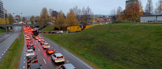 I morse: Trafikkaos i centrala Skellefteå – stillastående tåg orsakade långa köer