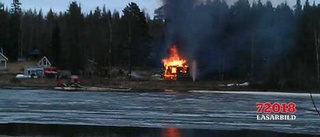 Räddningstjänsten satte stuga i brand