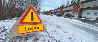 Akut vattenläcka i västra Eskilstuna – vattnet avstängt i timmar ✓Områdena som berördes ✓Förklaringen: "Gått sönder"